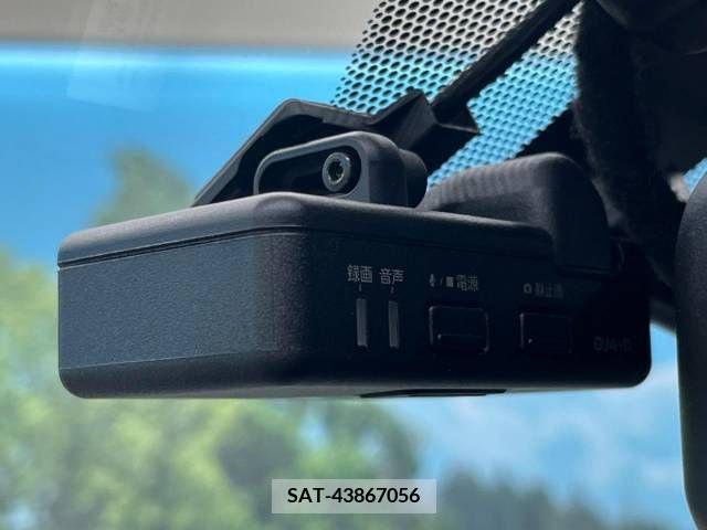 Nissan KICKS 2021-03 211502-7