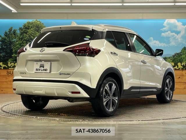 Nissan KICKS 2021-03 211502-17