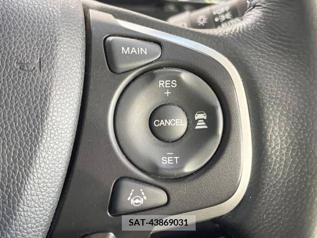Honda e 2021-11 337880-6