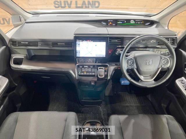 Honda e 2021-11 337880-1