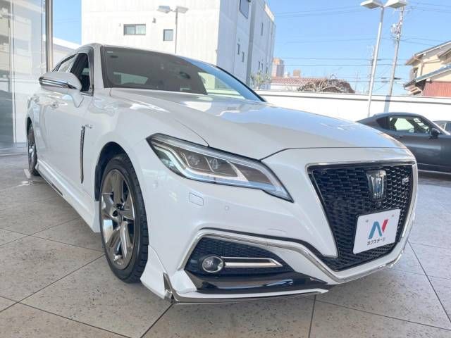 Toyota CROWN SEDAN 2018-07 195730-16