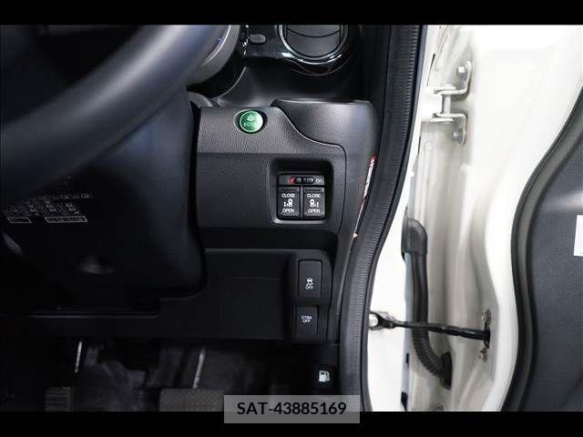 Honda N BOX CUSTOM 2015-06 306585-12