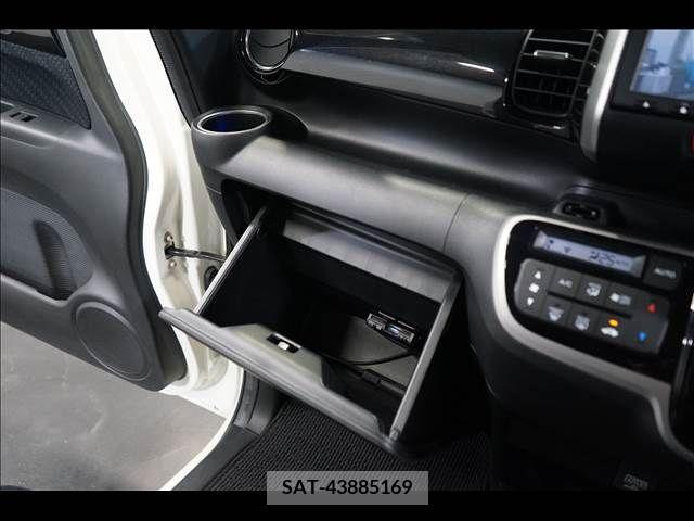 Honda N BOX CUSTOM 2015-06 306585-11