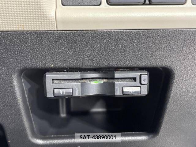 Daihatsu MOVE 2017-03 348355-6