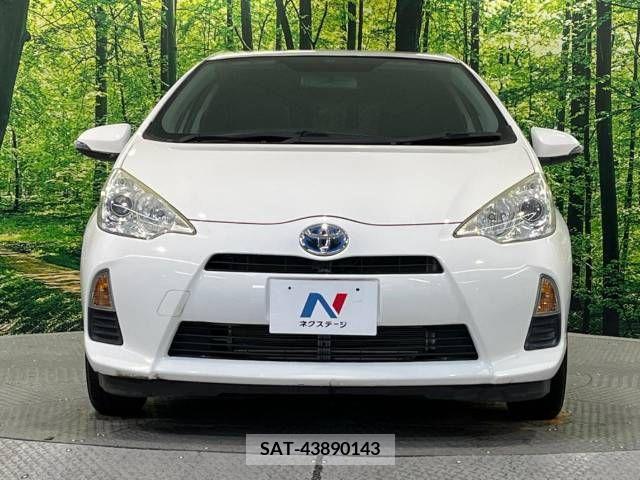 Toyota AQUA 2013-04 313943-13