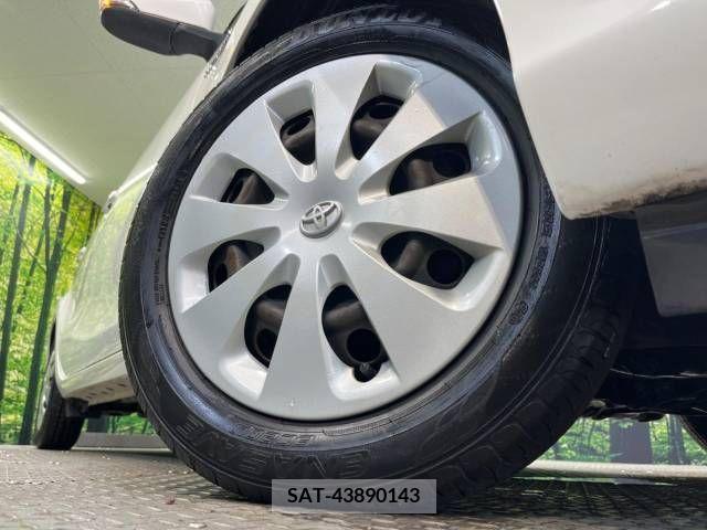 Toyota AQUA 2013-04 313943-12
