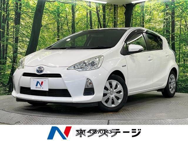 Toyota AQUA 2013-04 313943-0