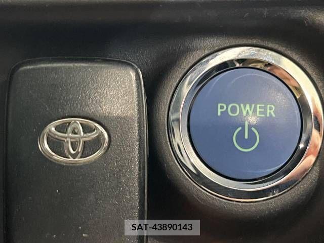 Toyota AQUA 2013-04 313943-4
