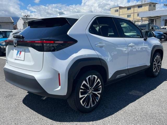 Toyota YARIS CROSS 2023-01 23551-17