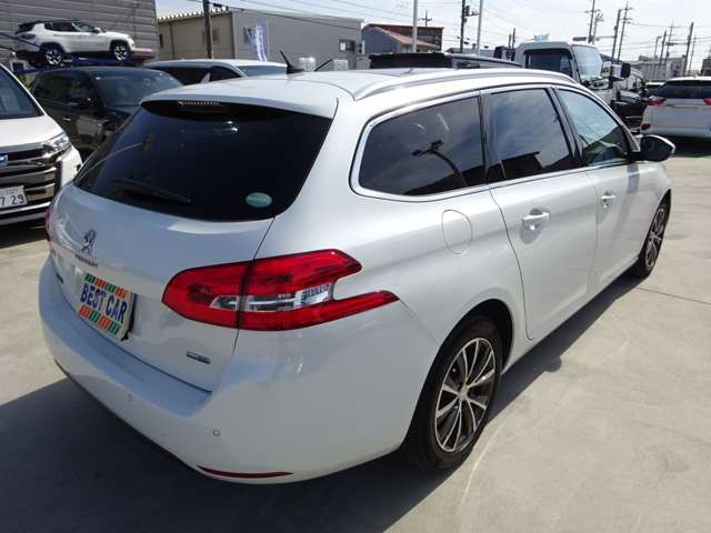 Peugeot 308 2017-01 17296-7