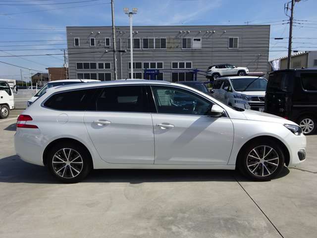 Peugeot 308 2017-01 17296-9
