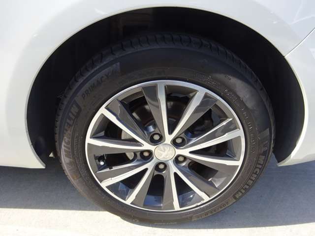 Peugeot 308 2017-01 17296-11