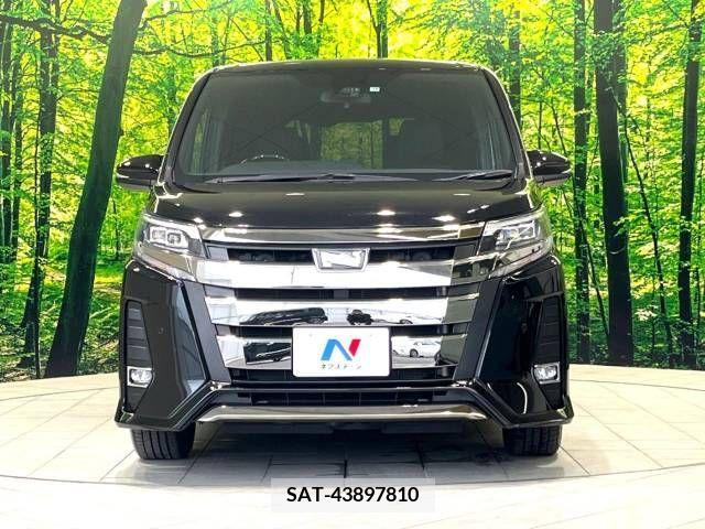 Toyota NOAH 2017-10 279473-14