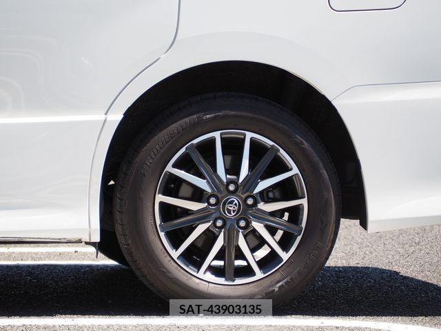 Toyota VOXY 2015-06 394946-10