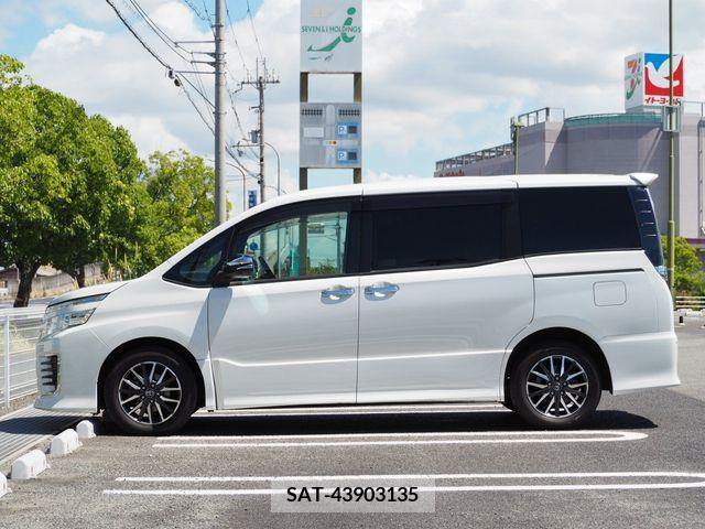 Toyota VOXY 2015-06 394946-8
