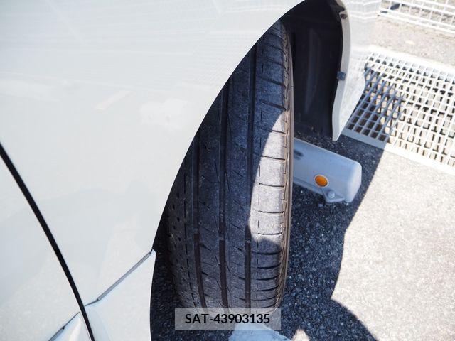 Toyota VOXY 2015-06 394946-28