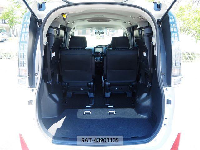 Toyota VOXY 2015-06 394946-25