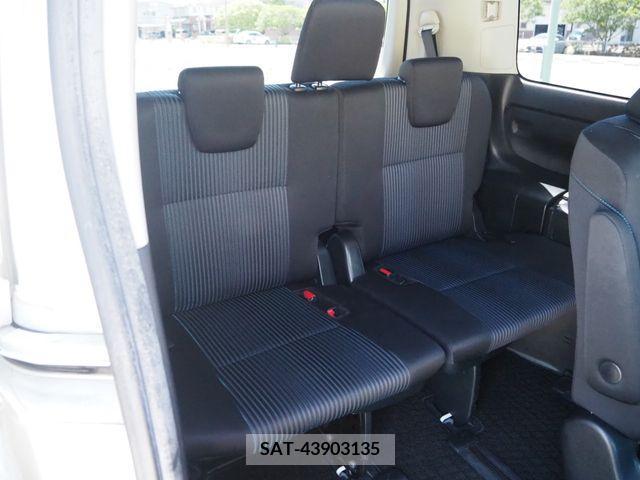 Toyota VOXY 2015-06 394946-21