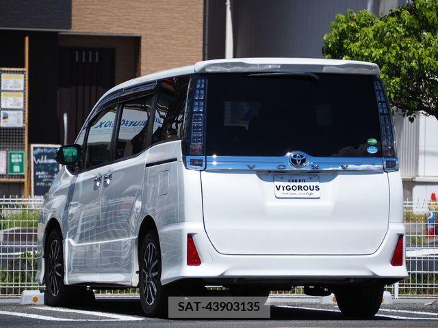 Toyota VOXY 2015-06 394946-2