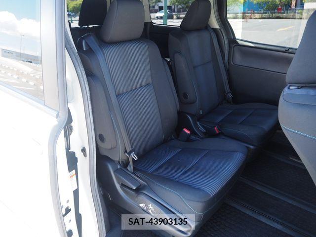 Toyota VOXY 2015-06 394946-20
