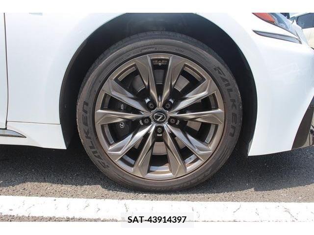 Lexus LS 2018-01 334413-10
