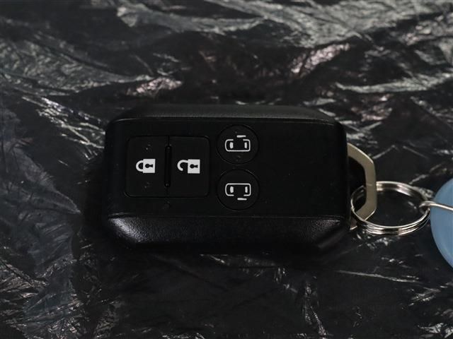 Mitsubishi DELICA D2 2021-01 186304-17