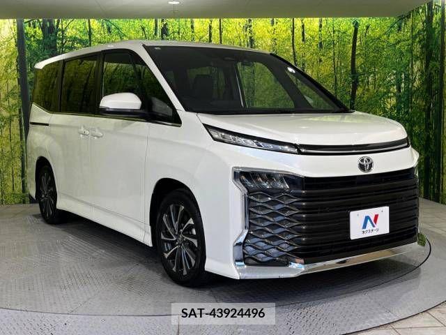 Toyota VOXY 2023-09 348718-17
