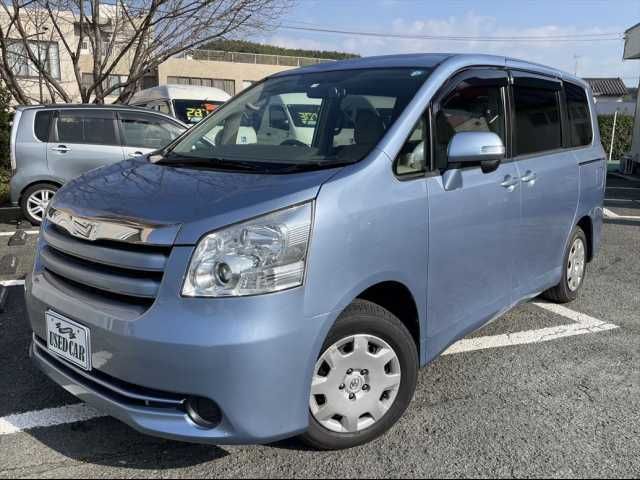 Toyota NOAH 2008-10 188243-7