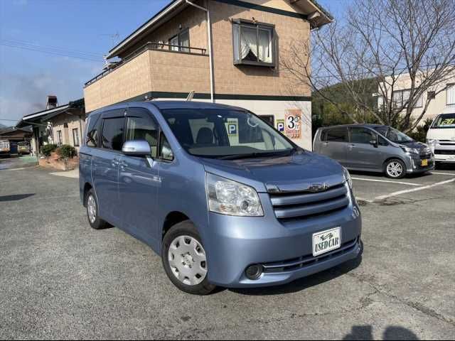 Toyota NOAH 2008-10 188243-6