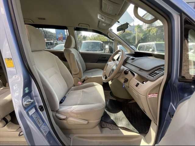 Toyota NOAH 2008-10 188243-16