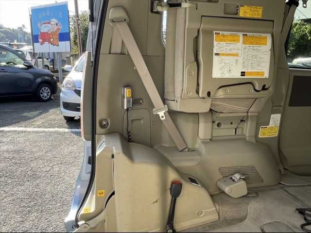 Toyota NOAH 2008-10 188243-2