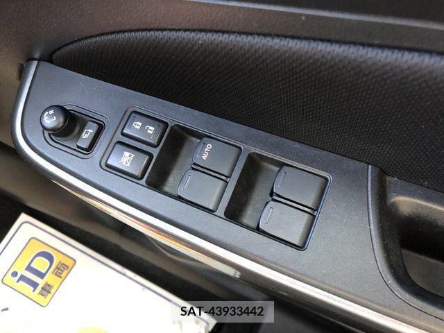 Suzuki SWIFT 2017-02 227198-8