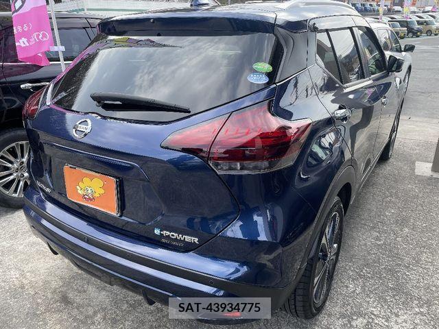 Nissan KICKS 2021-01 227751-2