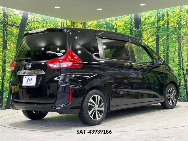 Honda FREED 2017-02 270451-18