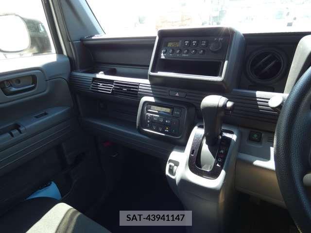 Honda N-VAN 2020-02 307953-11