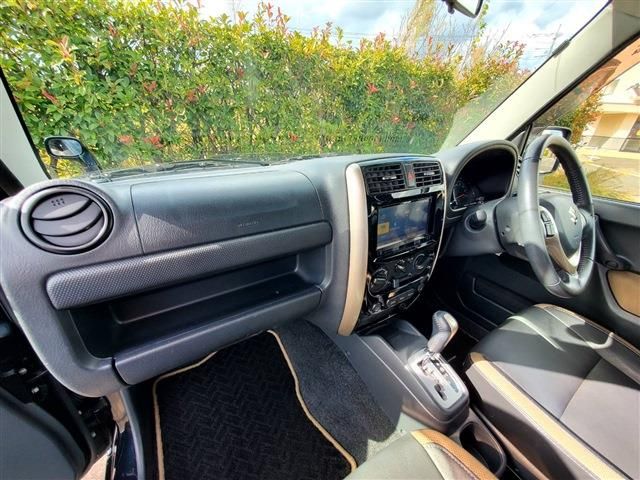 Suzuki JIMNY 2017-06 13109-7