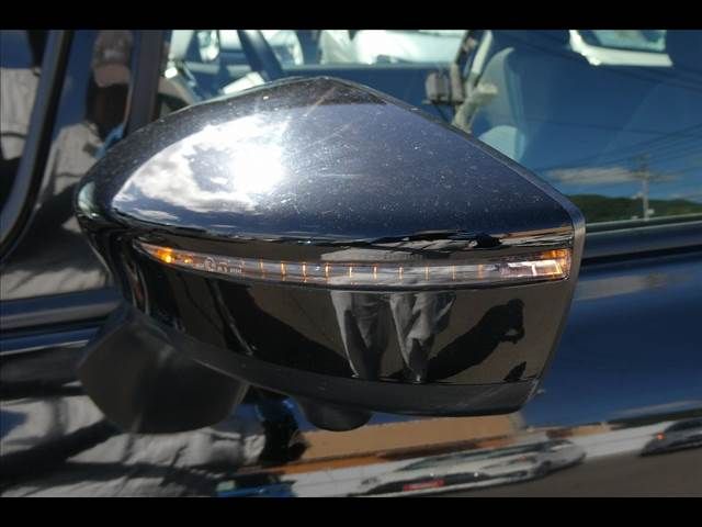 Nissan NOTE 2015-09 11392-18