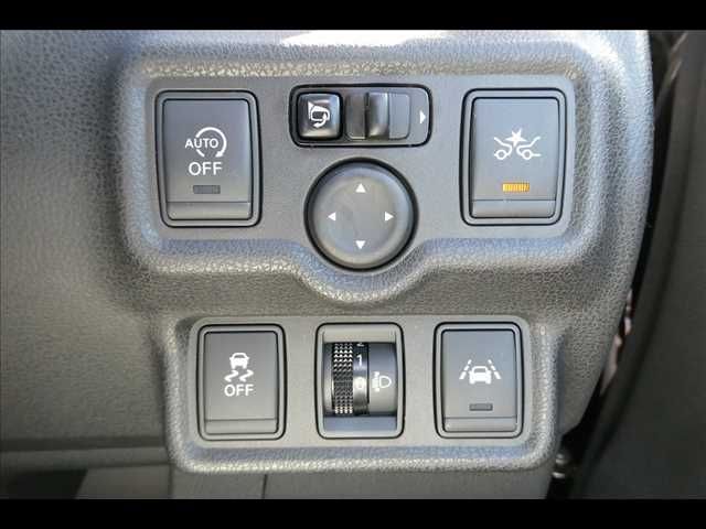 Nissan NOTE 2015-09 11392-24