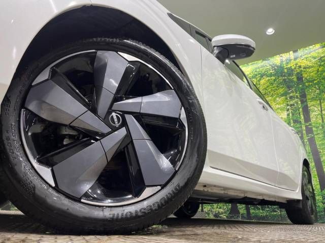 Nissan AURA 2023-06 25739-14