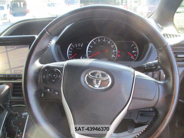 Toyota VOXY 2016-03 203469-7