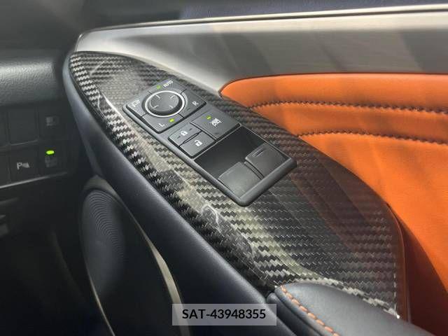 Lexus RC F 2018-03 275768-6