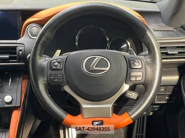 Lexus RC F 2018-03 275768-13