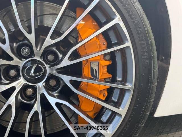 Lexus RC F 2018-03 275768-9