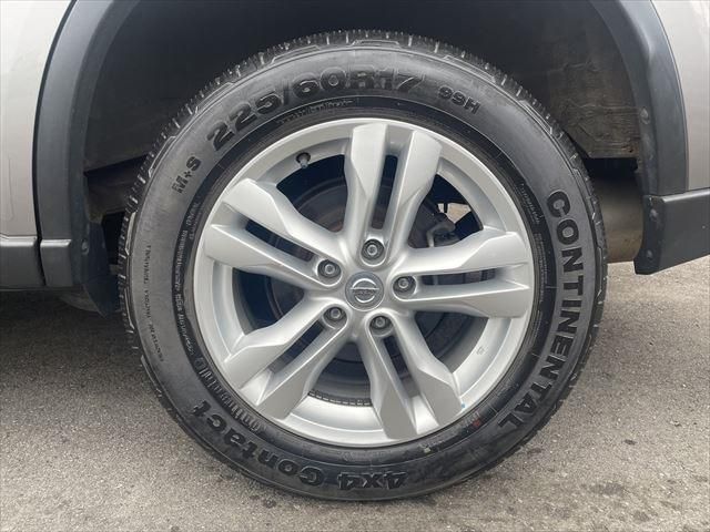 Nissan X-TRAIL 2010-11 186097-15
