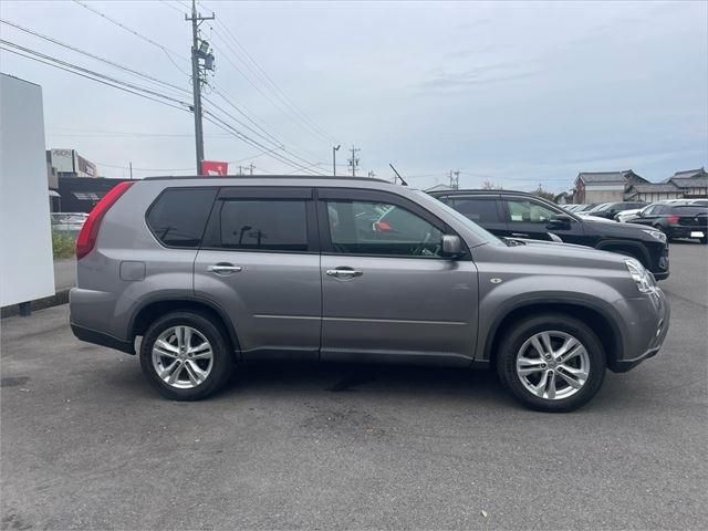 Nissan X-TRAIL 2010-11 186097-3