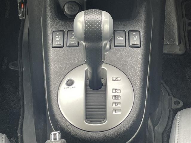 Nissan X-TRAIL 2010-11 186097-23