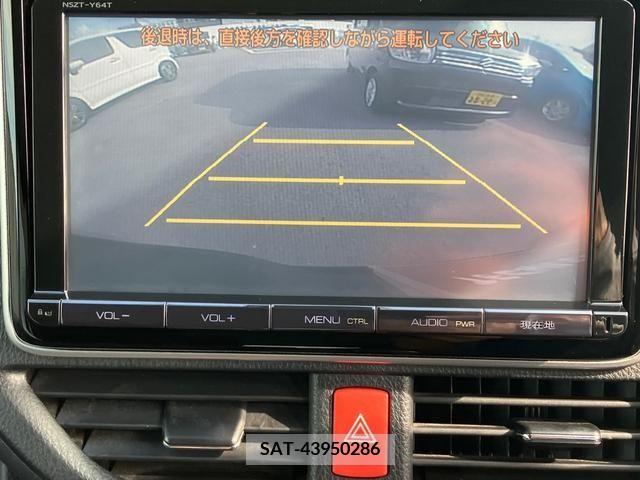 Toyota VOXY 2016-03 236054-15
