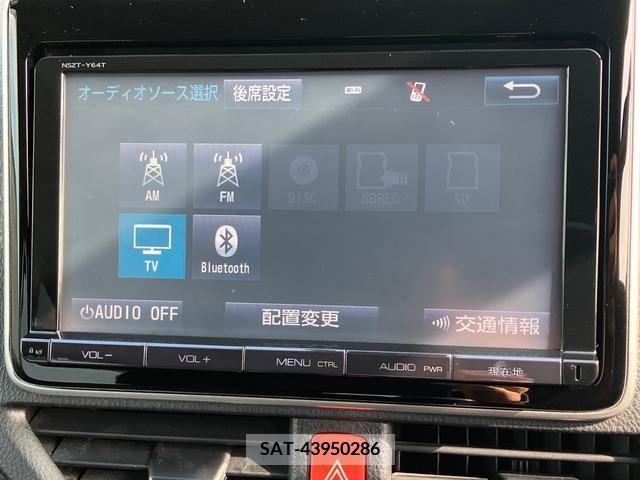 Toyota VOXY 2016-03 236054-14