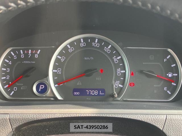 Toyota VOXY 2016-03 236054-19