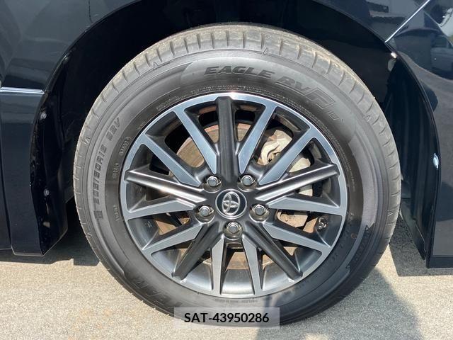 Toyota VOXY 2016-03 236054-6